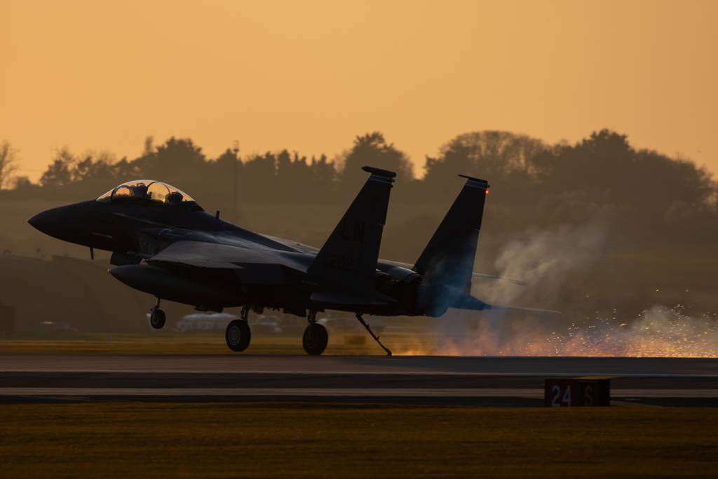 An F-15E at RAF Lakenheath, England, makes an emergency landing after reporting a problem in midair on March 10, 2022. Photo courtesy of Tommy Boxall.