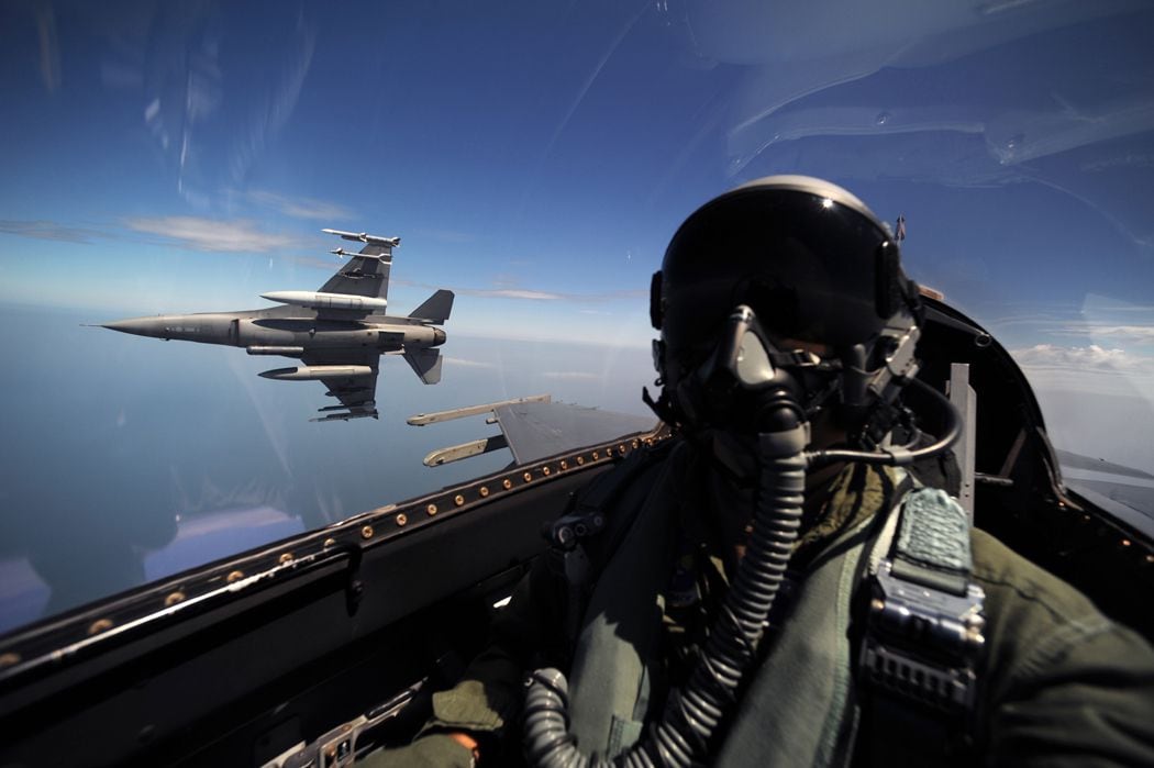 Air Force wants to nearly double fighter pilot retention pay — to $432,000