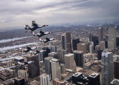 Thunderbirds perform #AirForceSalute to Colorado