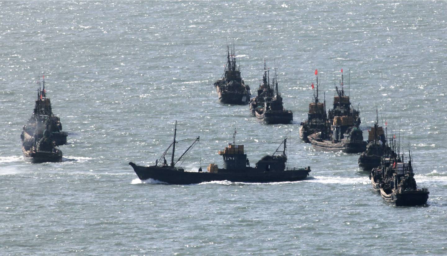 Chinese fishing boats gather near the South Korea's western Yeonpyong Island, near the disputed sea border with communist North Korea on May 30, 2009.