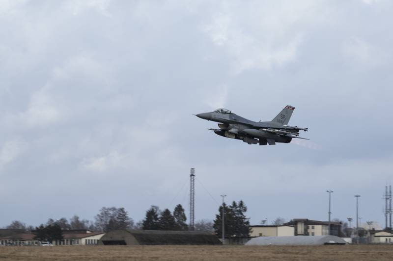 U.S. Air Force F-16 Fighting Falcons from the 480th Fighter Squadron, 52nd Fighter Wing, departed Spangdahlem Air Base, Germany, Feb. 11, 2022, to enhance NATO’s air policing mission and integrate with allies and partners in the Black Sea region. (Tech. Sgt. Maeson Elleman/Air Force)